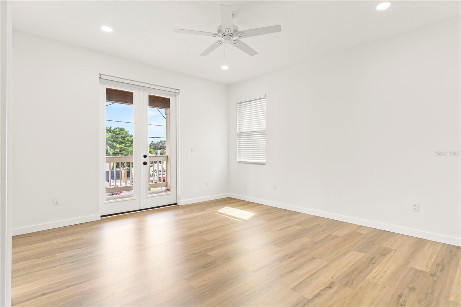 210 E COLUMBUS DR #1-3