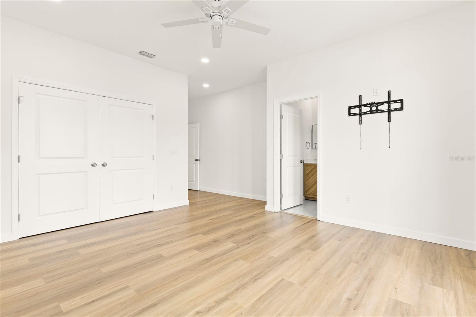 210 E COLUMBUS DR #1-3