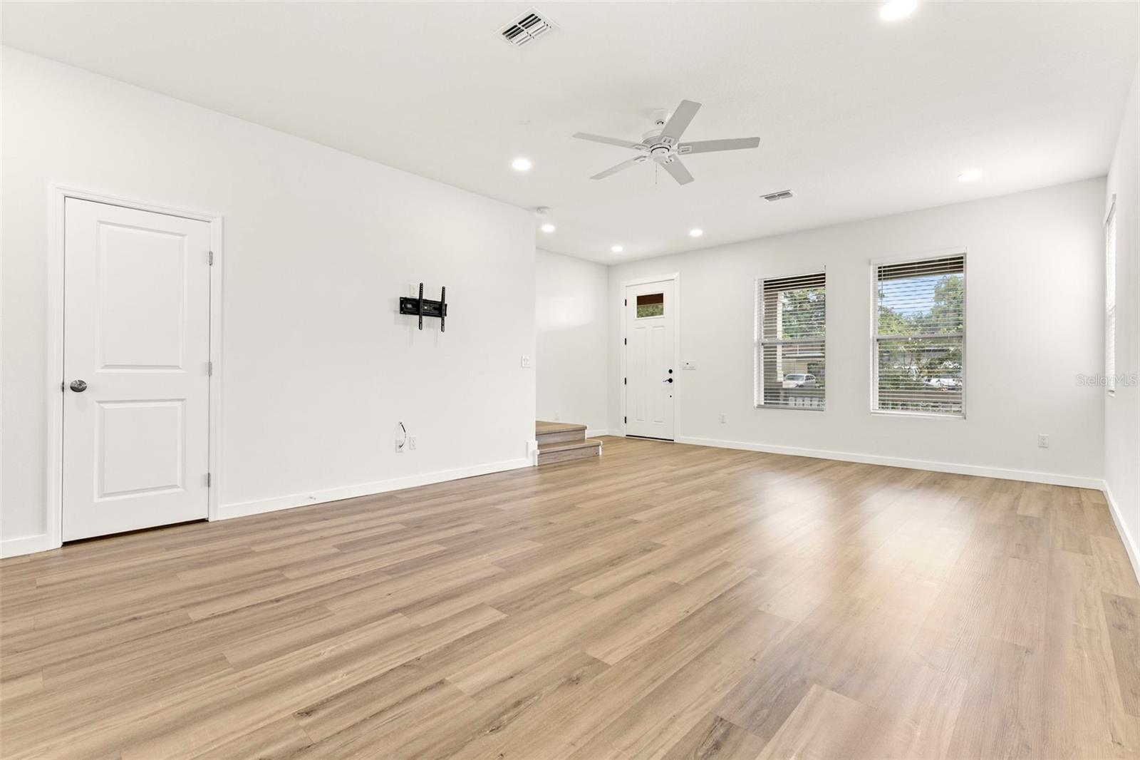 210 E COLUMBUS DR #1-3