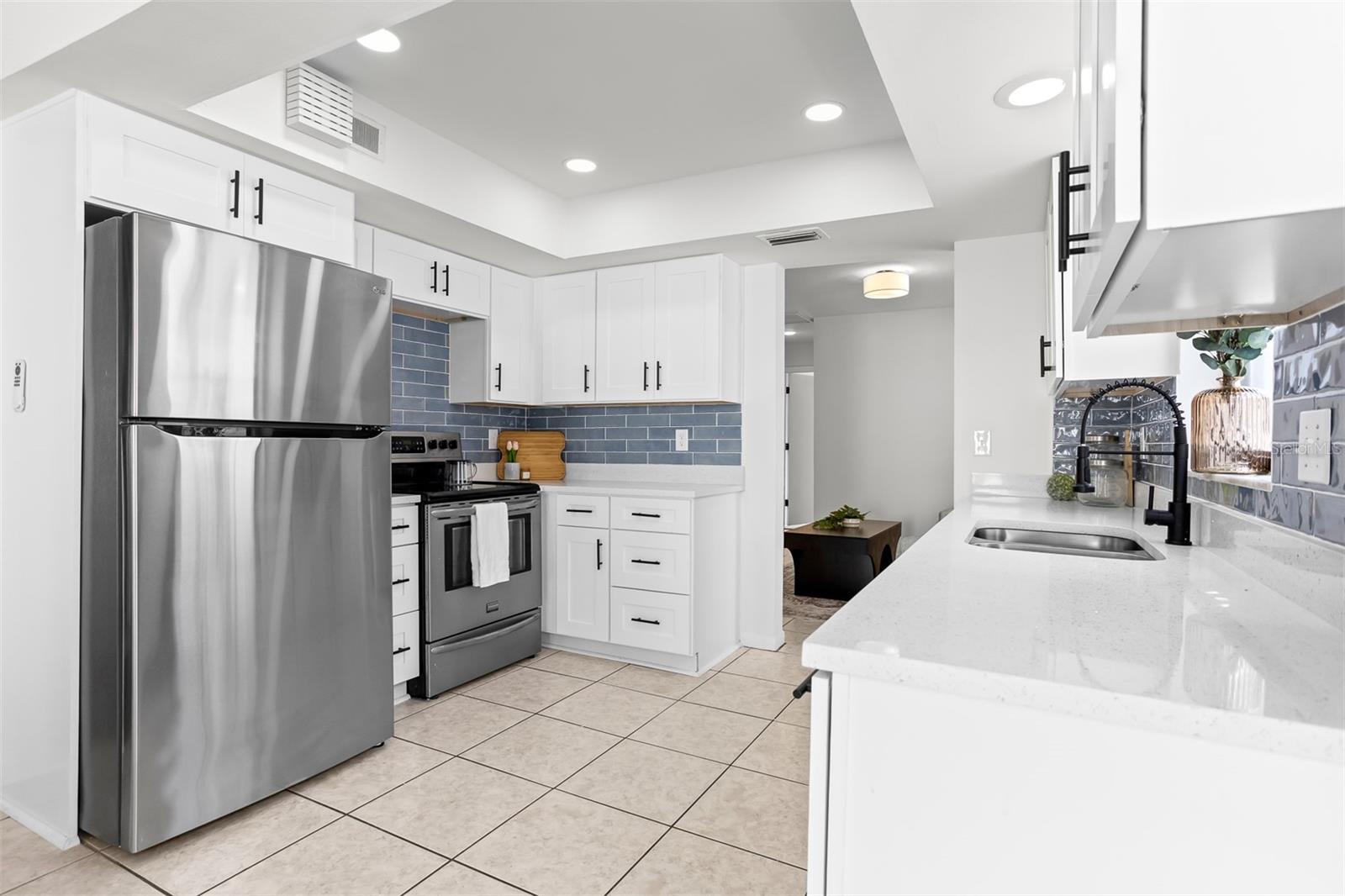 11508 ROBLES DEL RIO PL