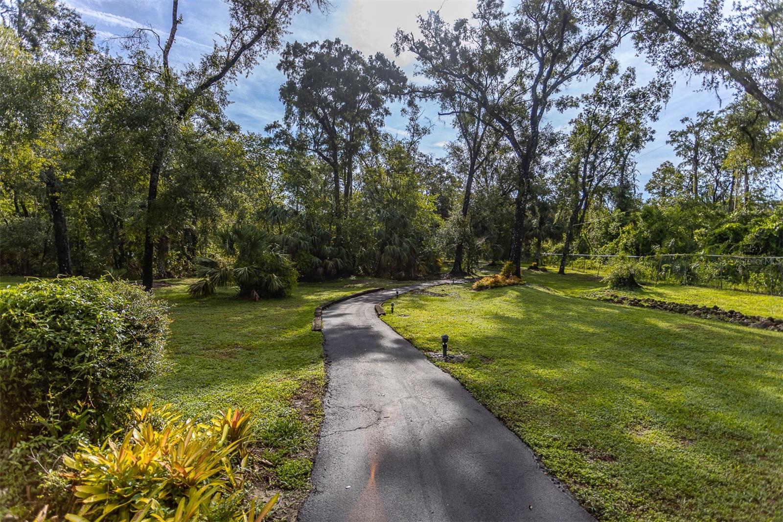 11508 ROBLES DEL RIO PL