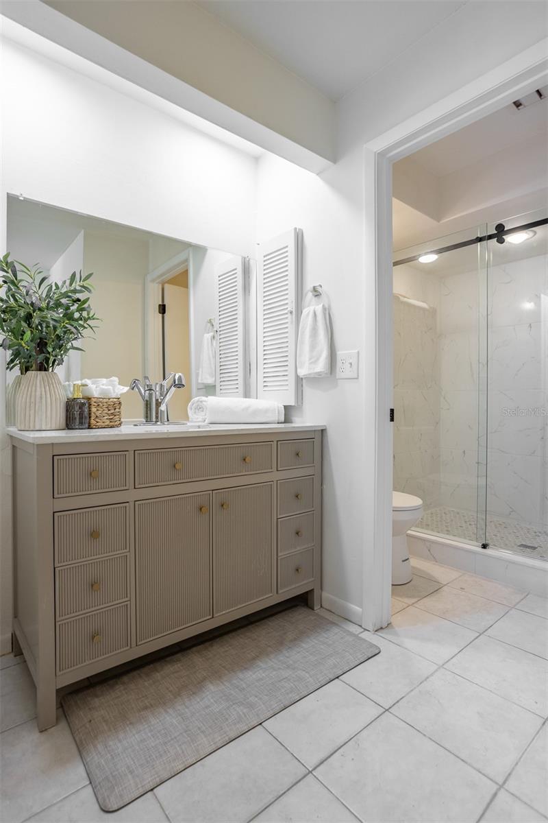 11508 ROBLES DEL RIO PL