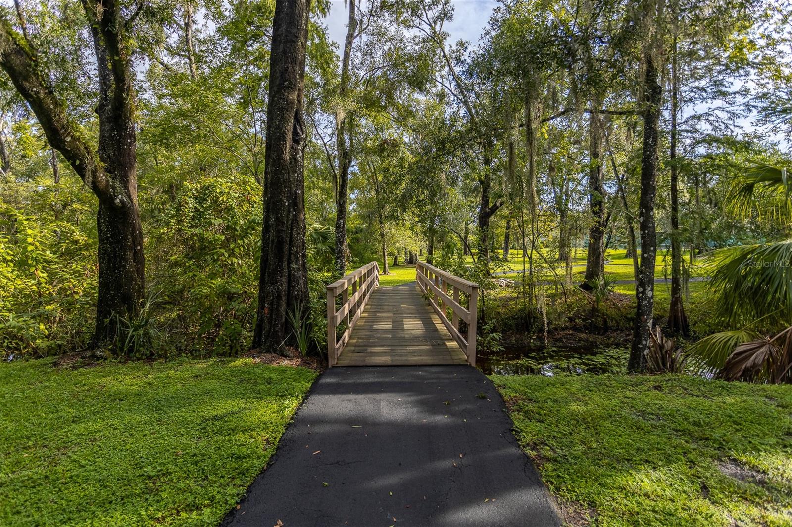 11508 ROBLES DEL RIO PL