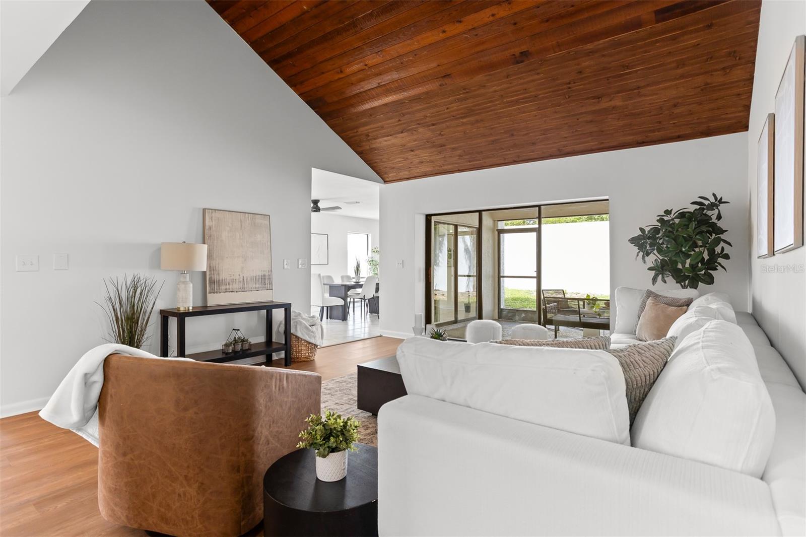 11508 ROBLES DEL RIO PL