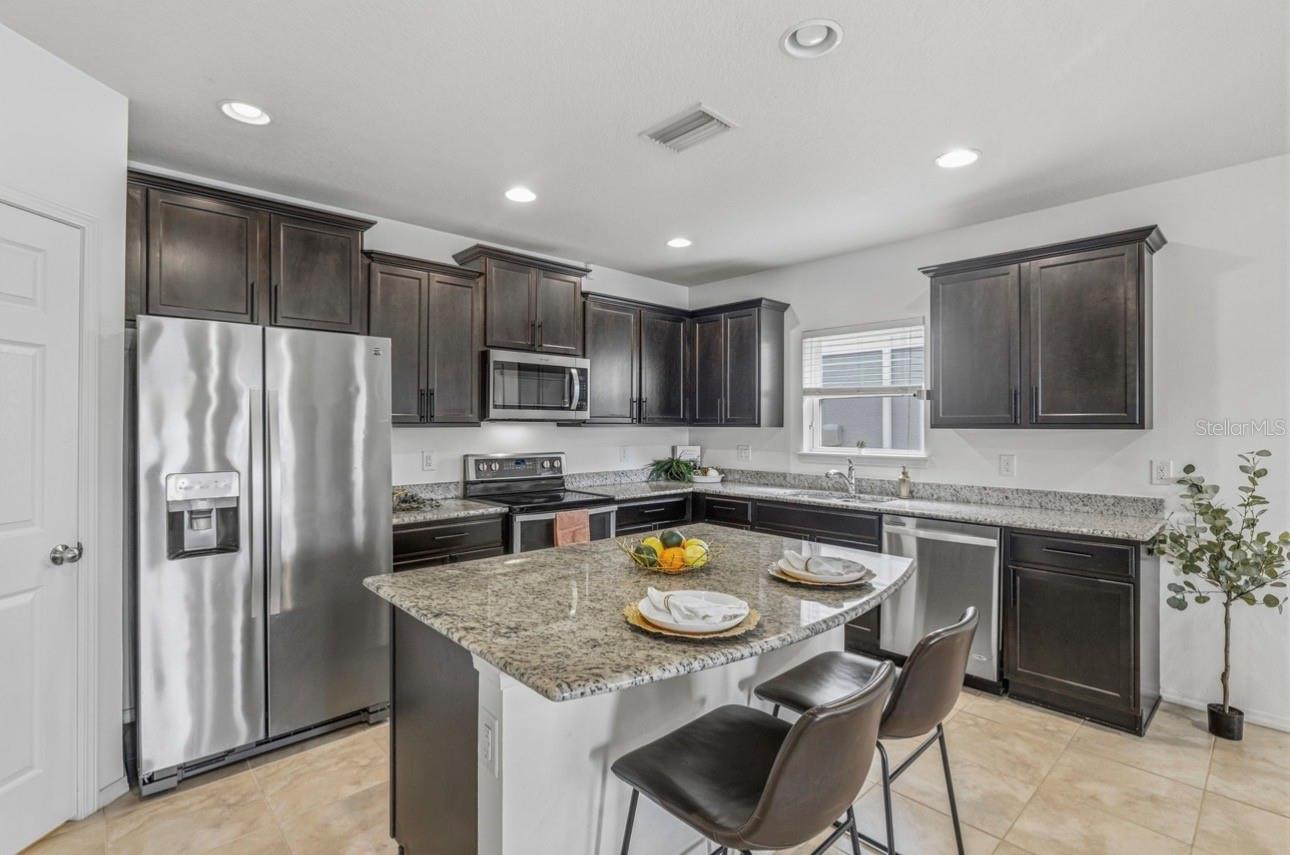 9341 AMERICAN HICKORY LN