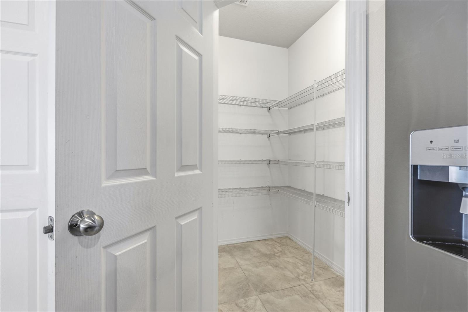 9341 AMERICAN HICKORY LN