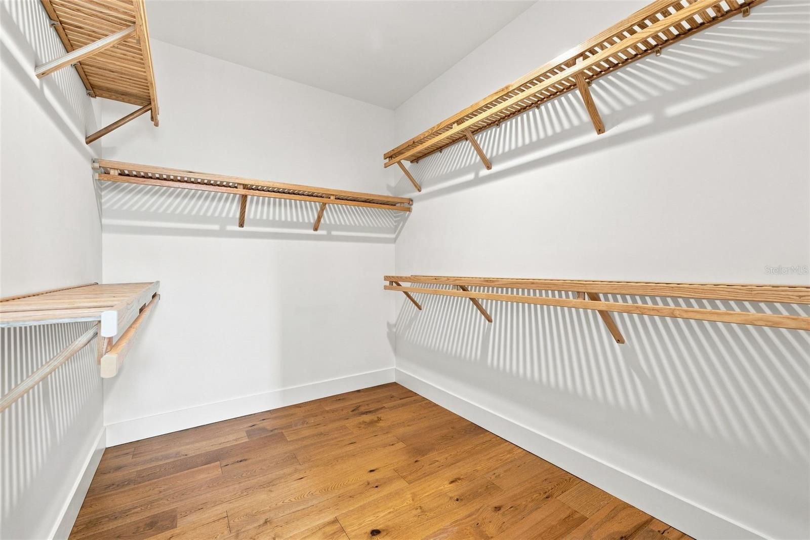 407 S ALBANY AVE #2