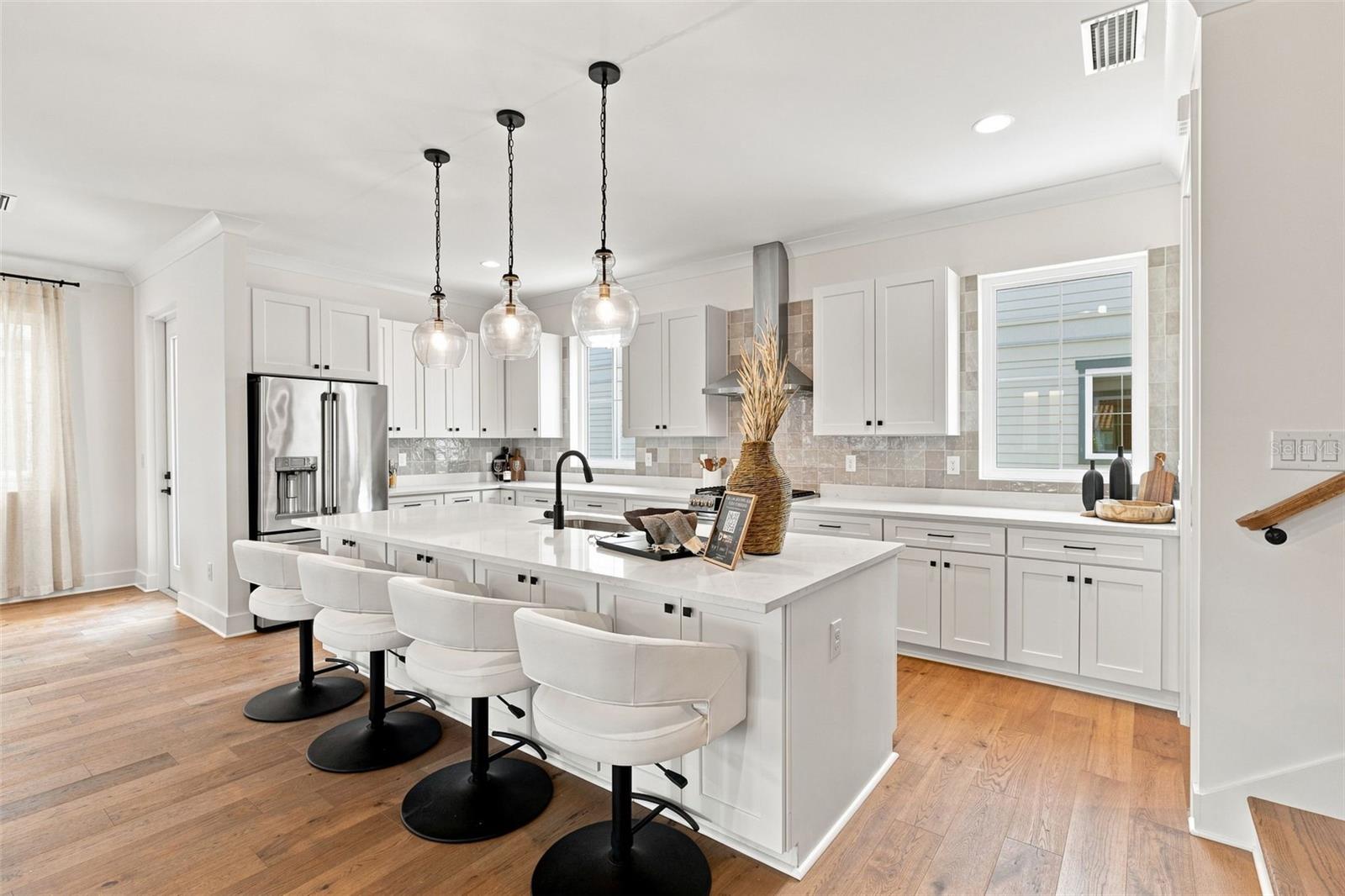 407 S ALBANY AVE #2