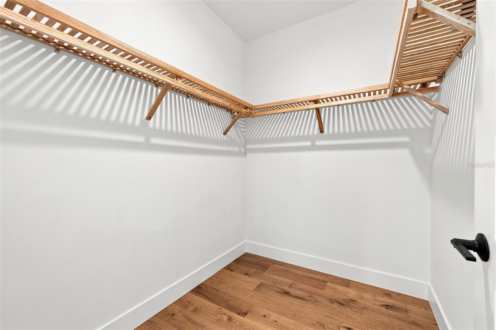 407 S ALBANY AVE #2