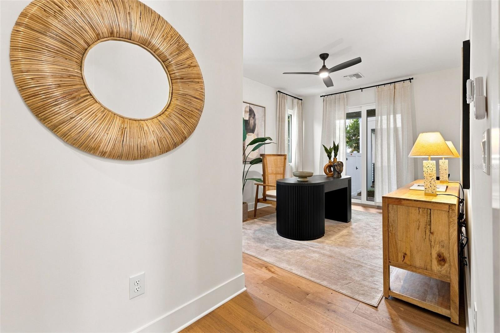 407 S ALBANY AVE #2