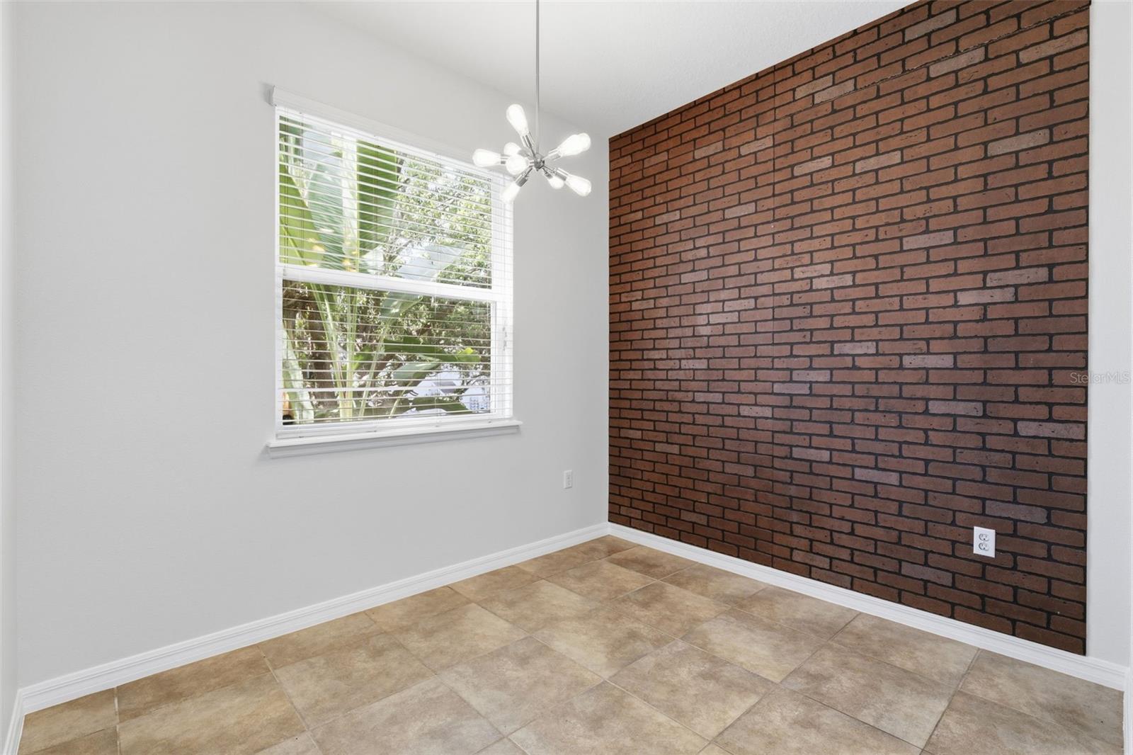 8505 ANDALUCIA FIELD DR