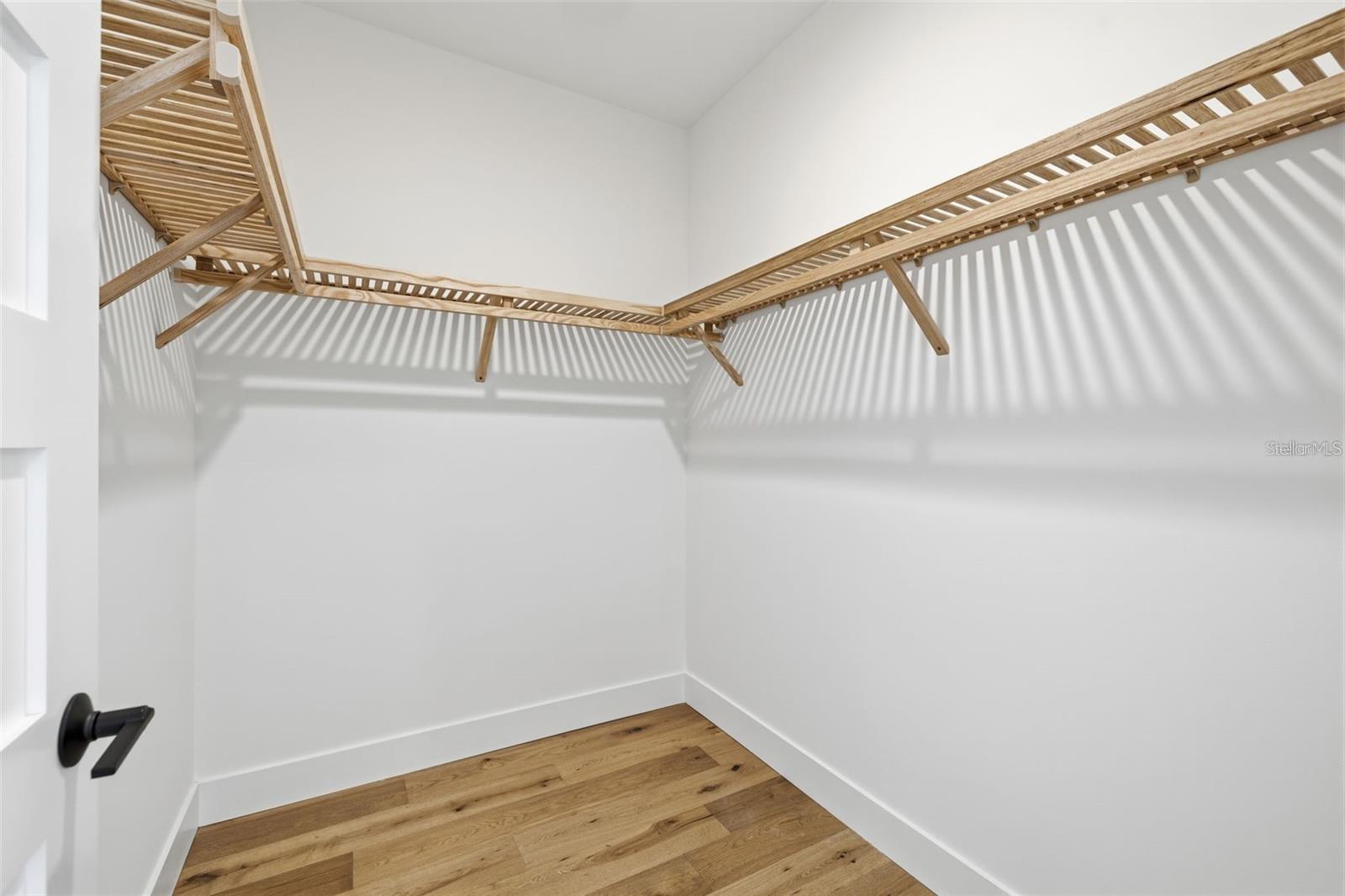 407 S ALBANY AVE #4