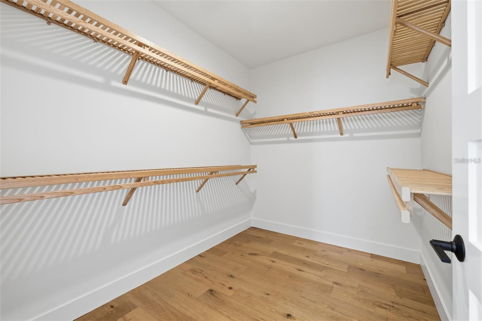 407 S ALBANY AVE #4