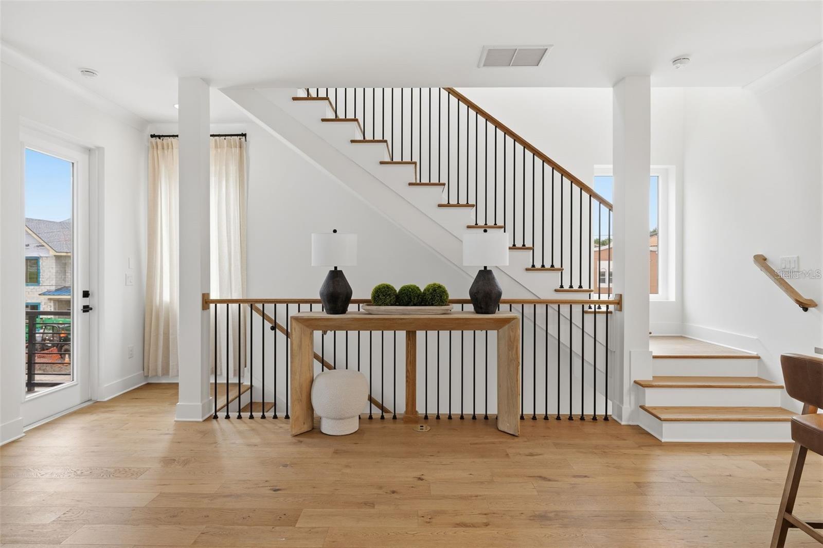 407 S ALBANY AVE #4