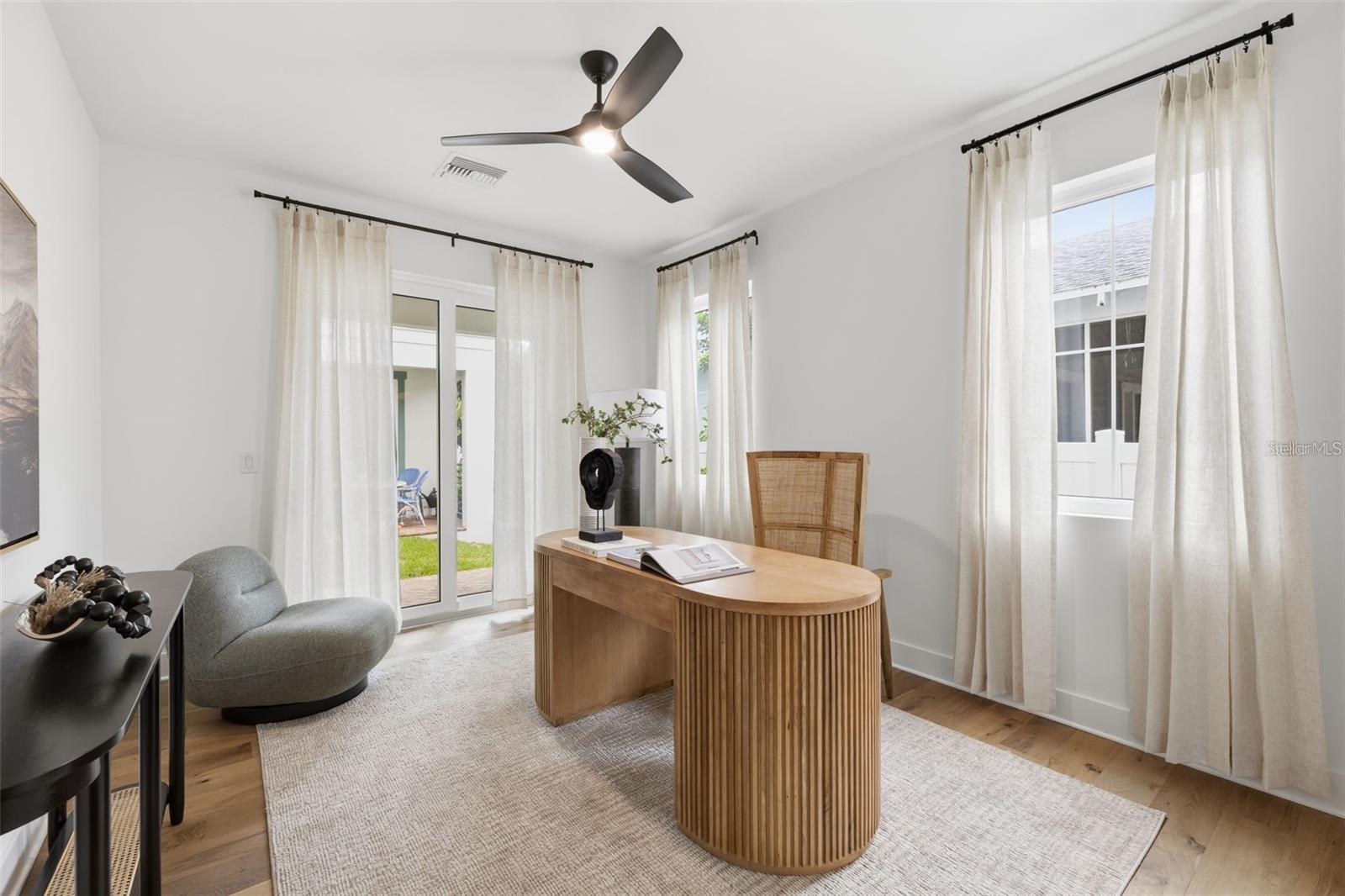 407 S ALBANY AVE #4