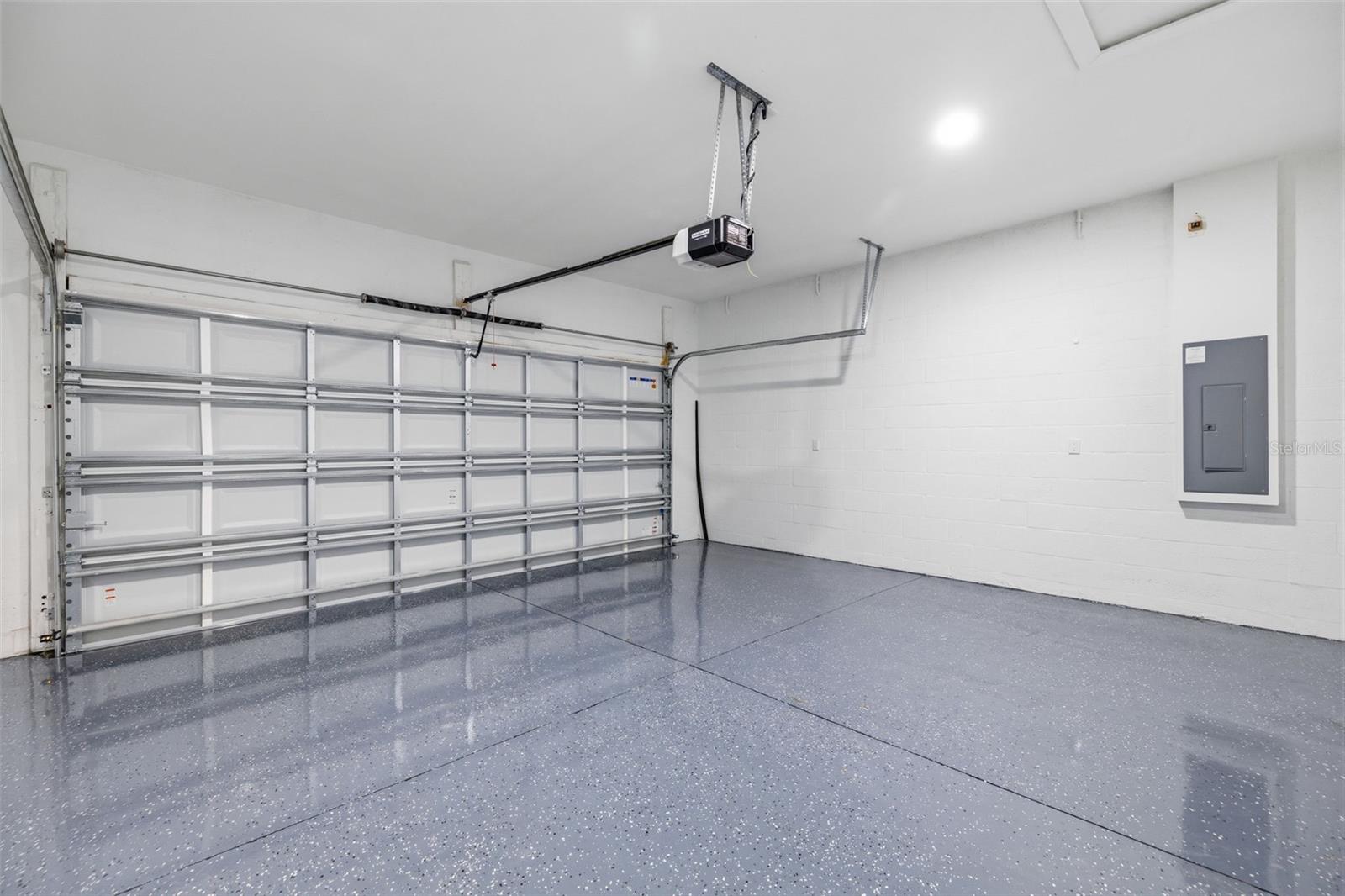 2328 W LA SALLE ST