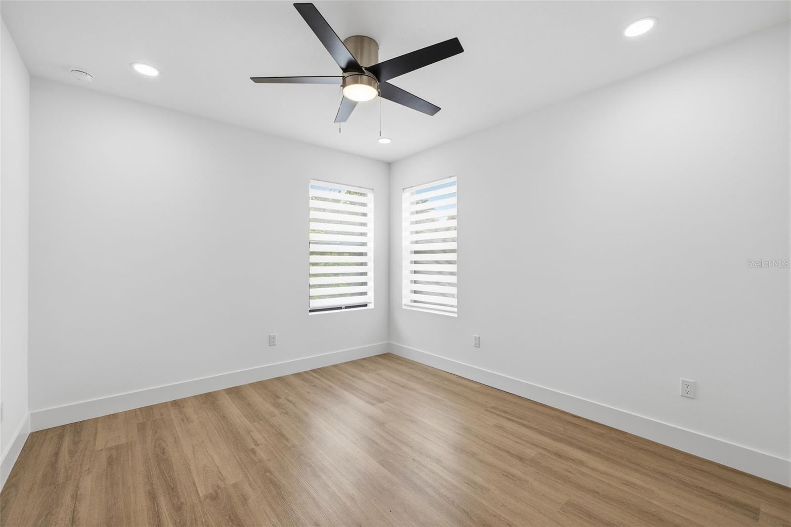 2328 W LA SALLE ST