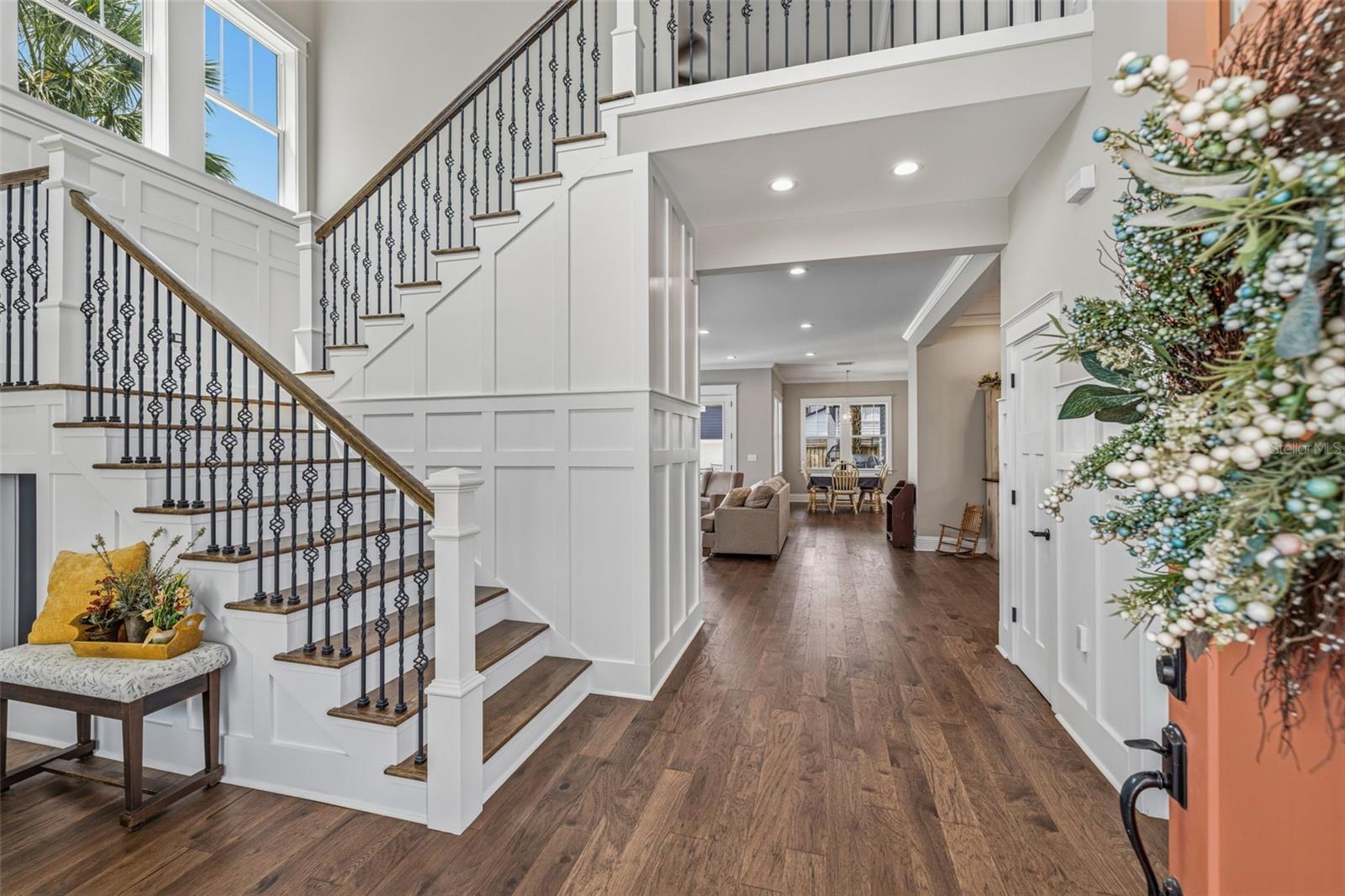 306 E EMMA ST