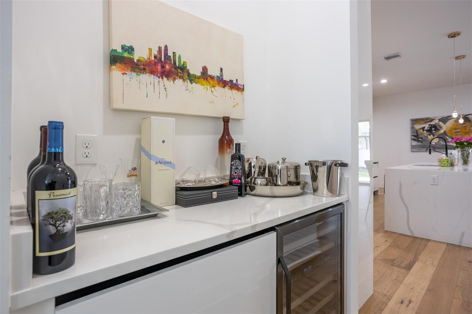 3306 W VAN BUREN DR