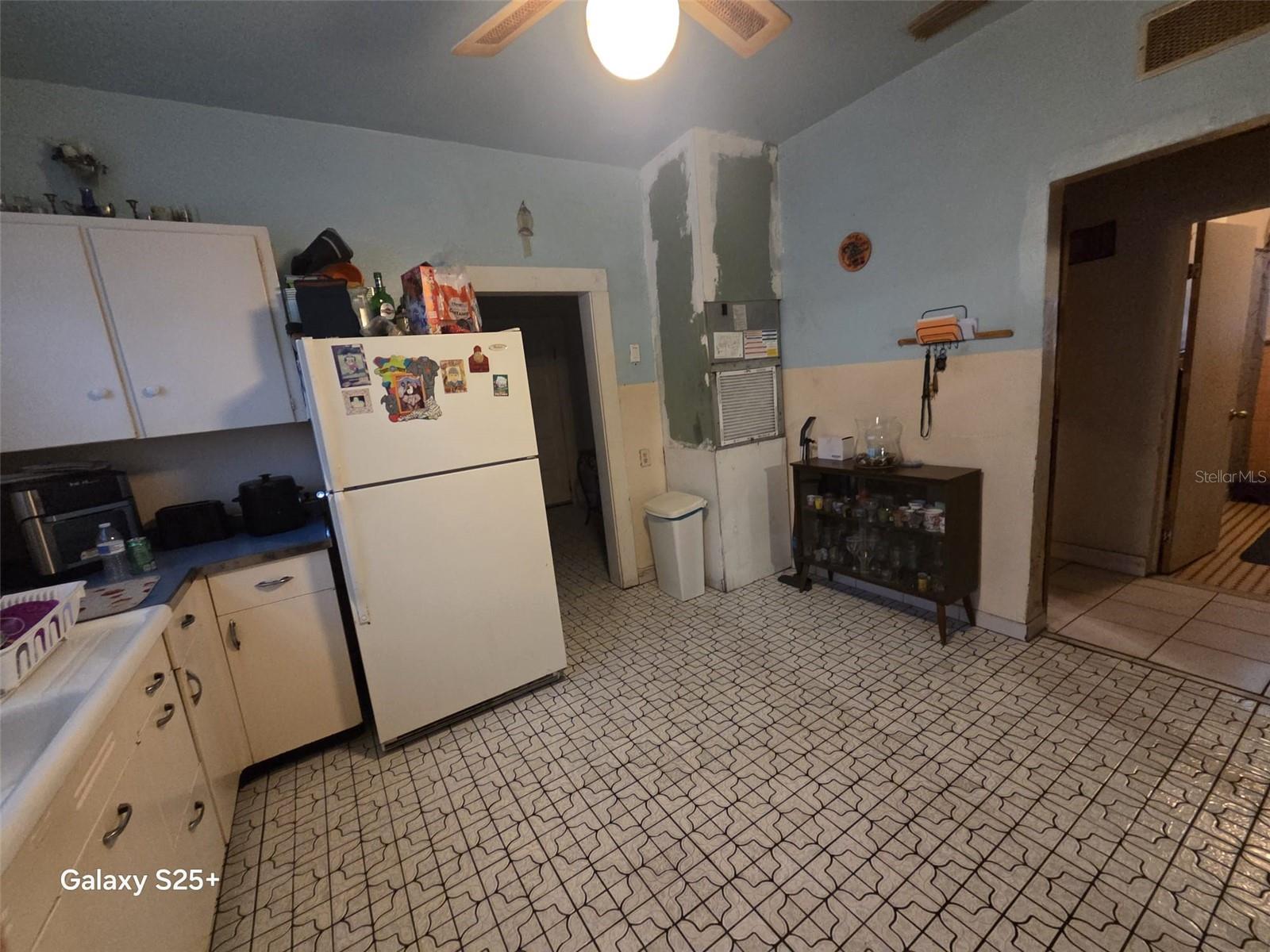 1301 N 26TH AVE