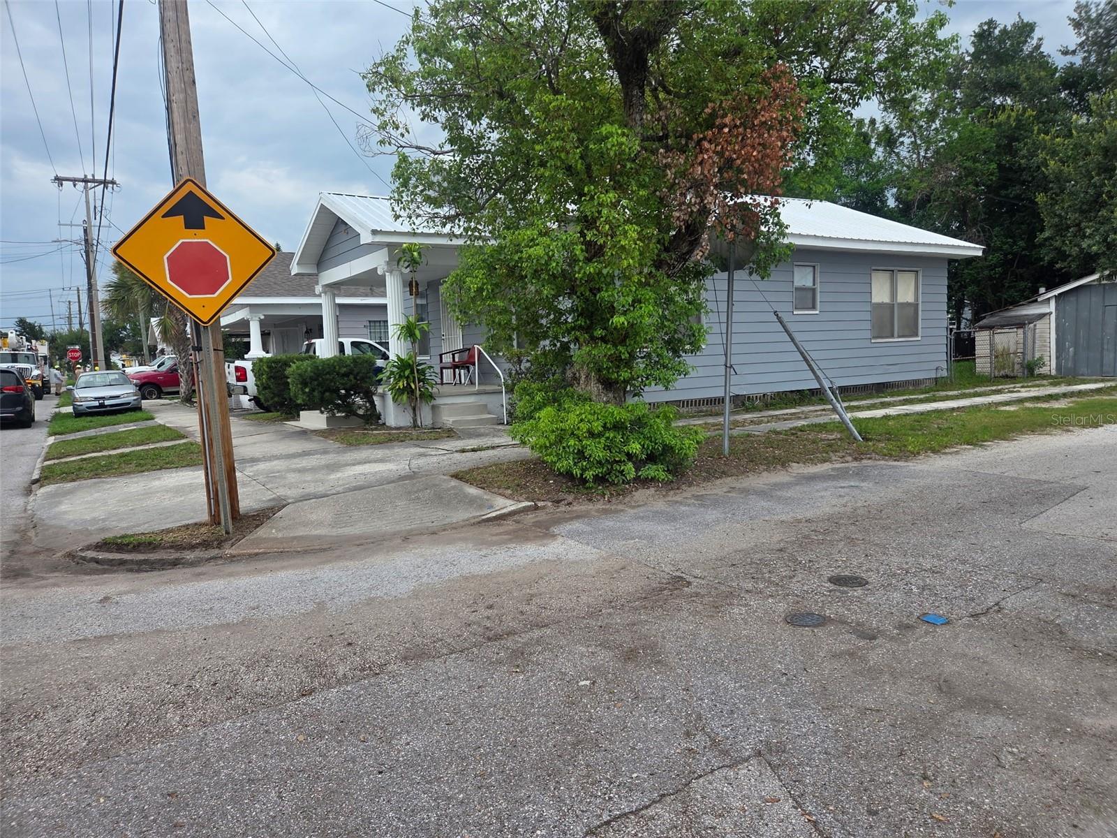 1301 N 26TH AVE