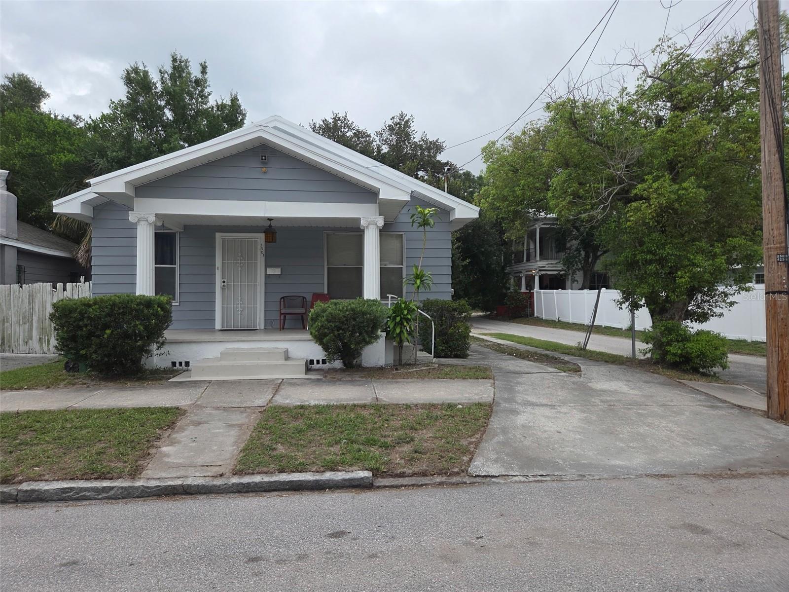 1301 N 26TH AVE