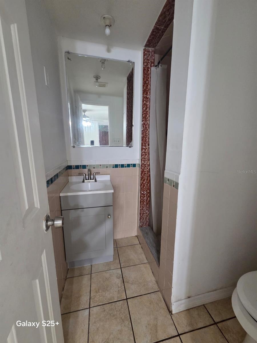 1302 E 26TH AVE