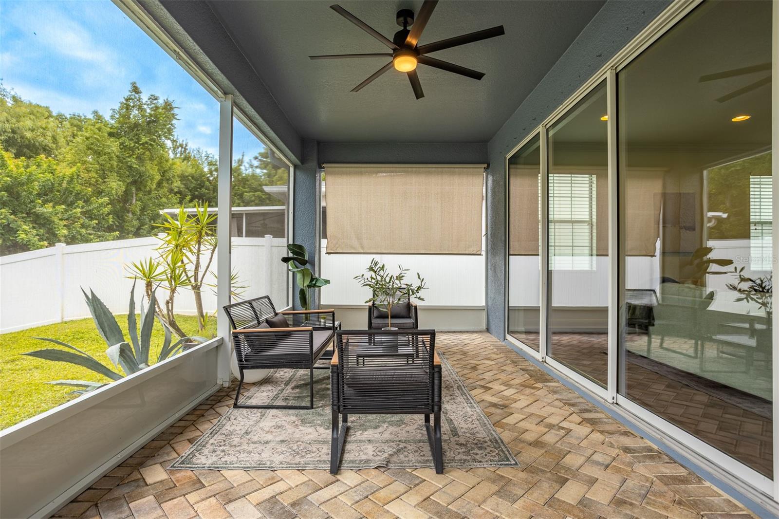 136 PHILIPPE GRAND CT
