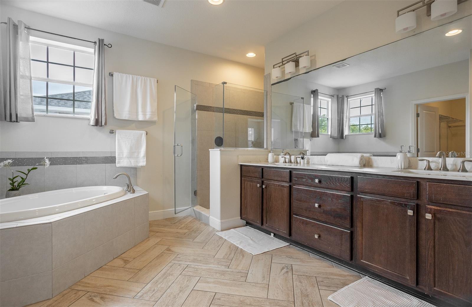 136 PHILIPPE GRAND CT