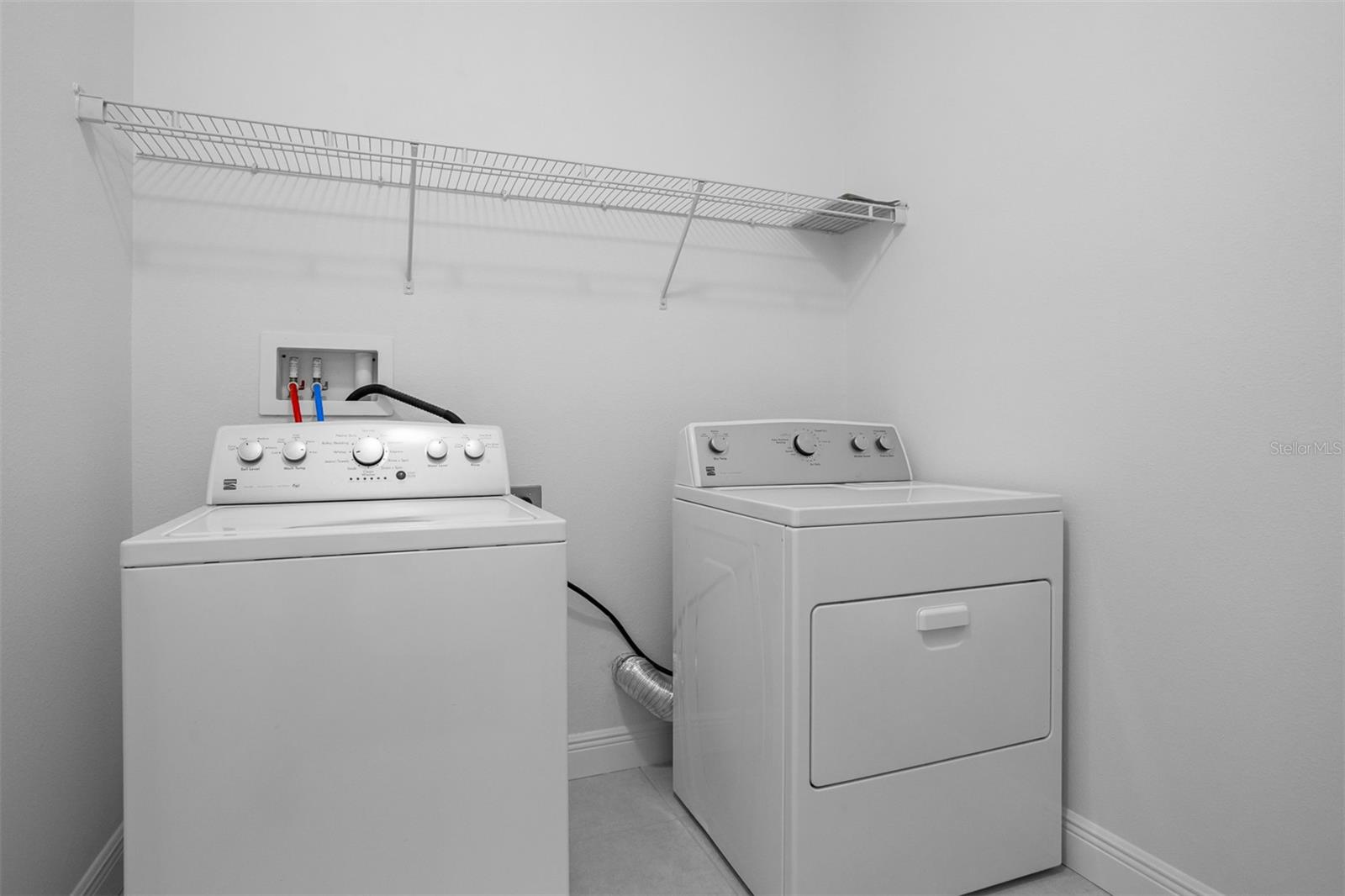 136 PHILIPPE GRAND CT