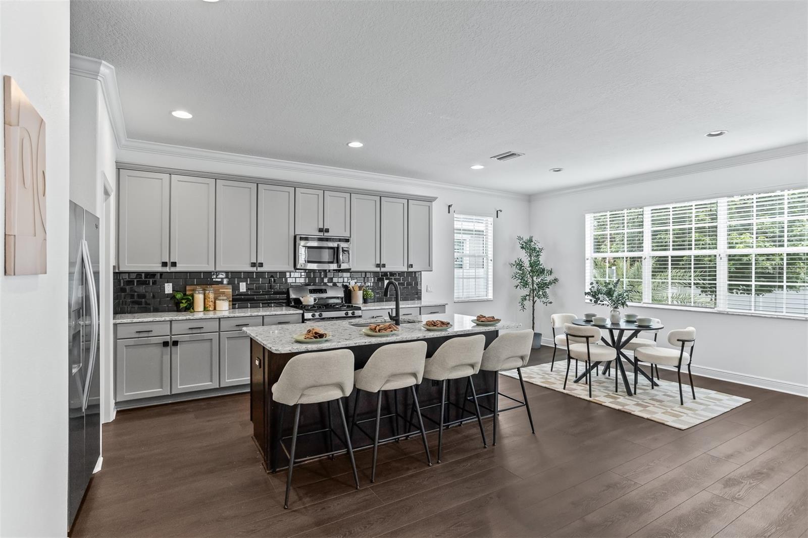 136 PHILIPPE GRAND CT