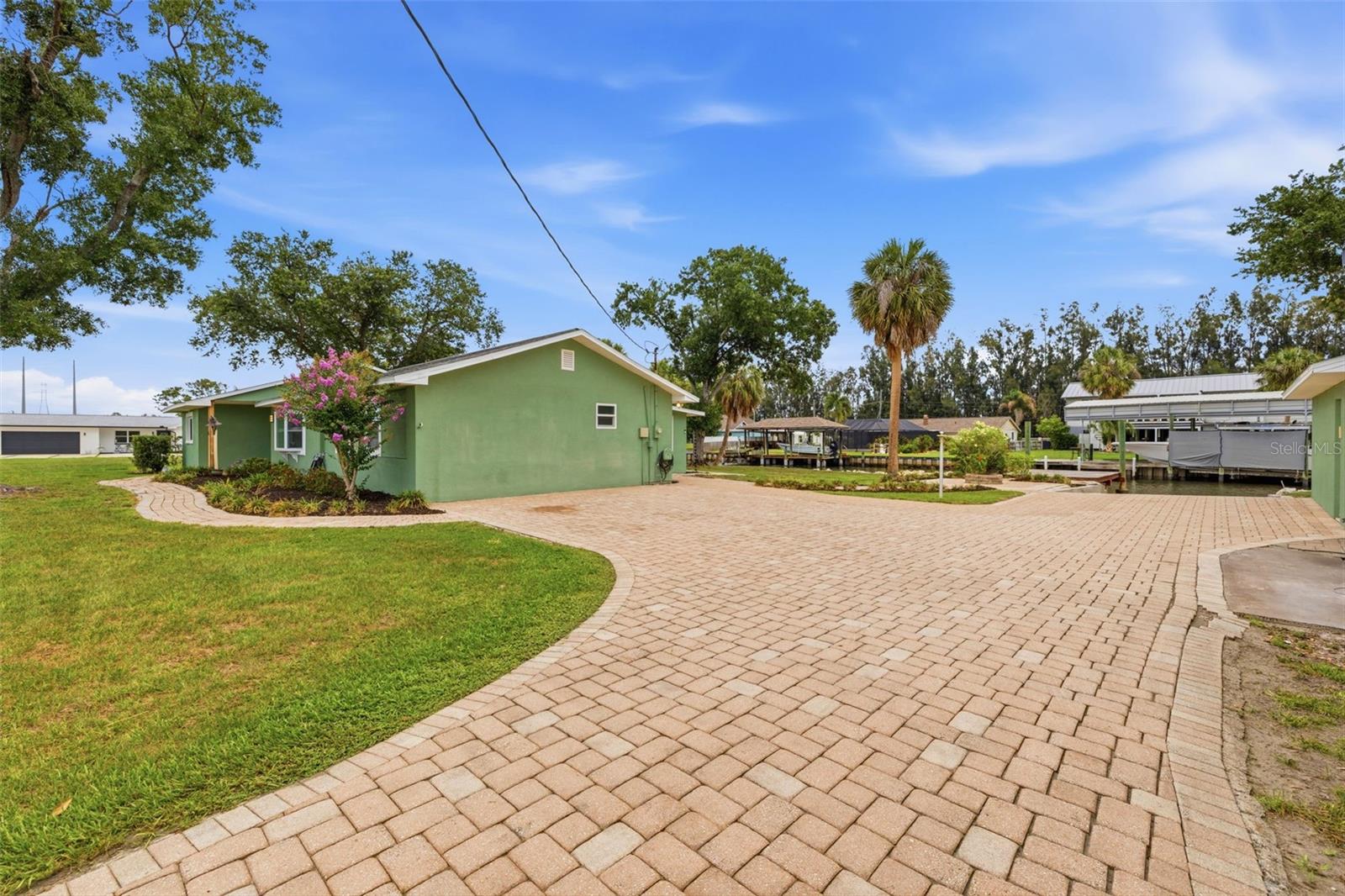 9910 PENINSULAR DR
