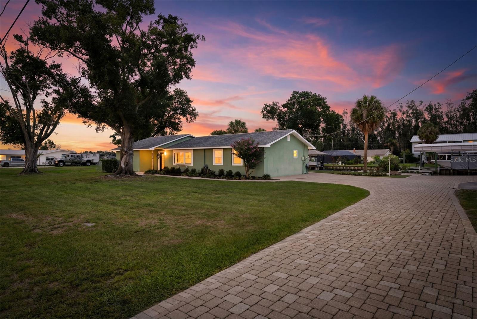 9910 PENINSULAR DR