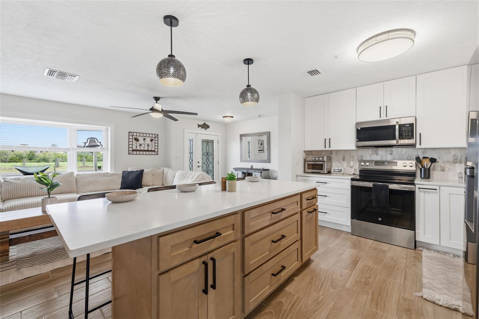 9910 PENINSULAR DR