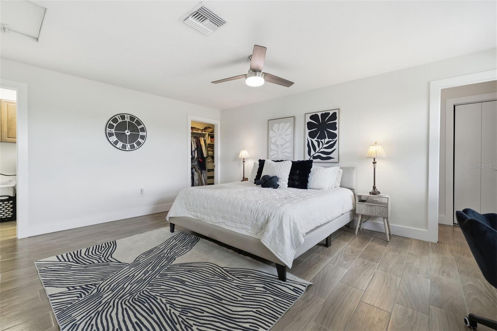 9910 PENINSULAR DR