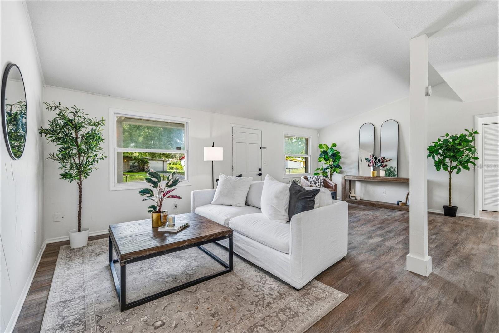 10408 VENTURA AVE