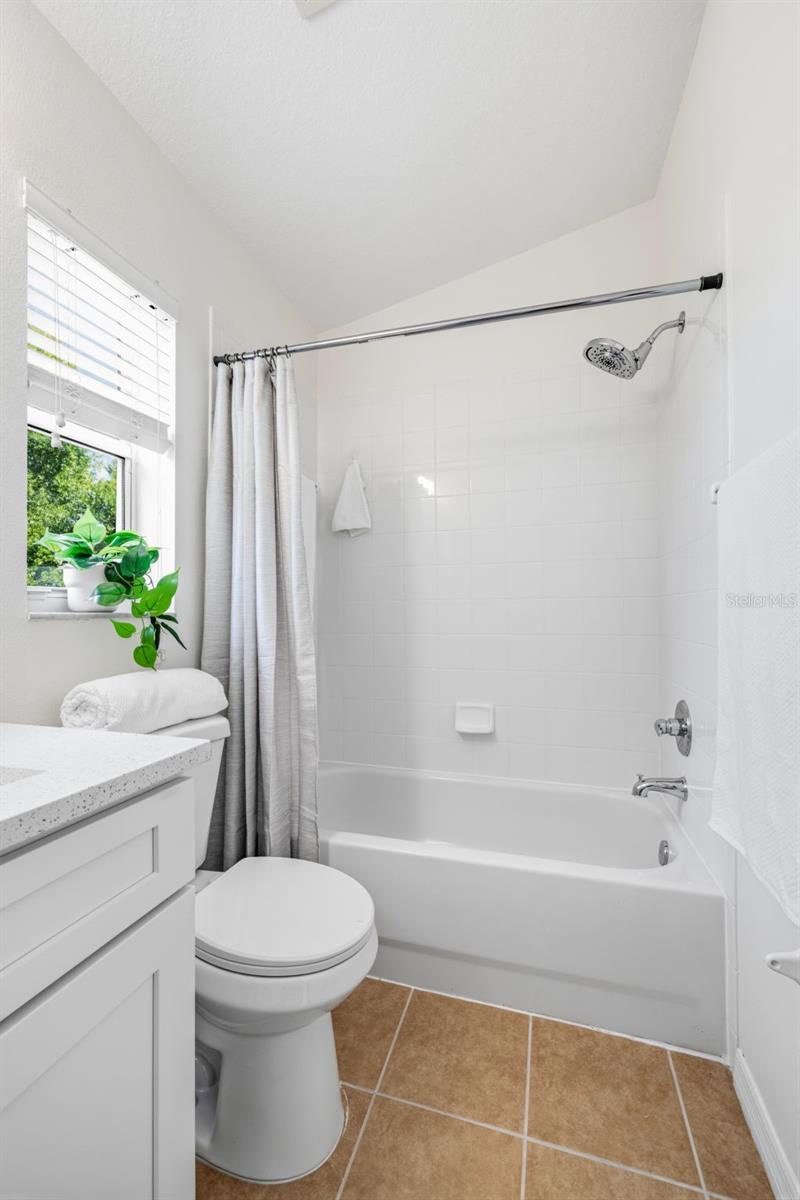 515 SWEET HOLLOW PL