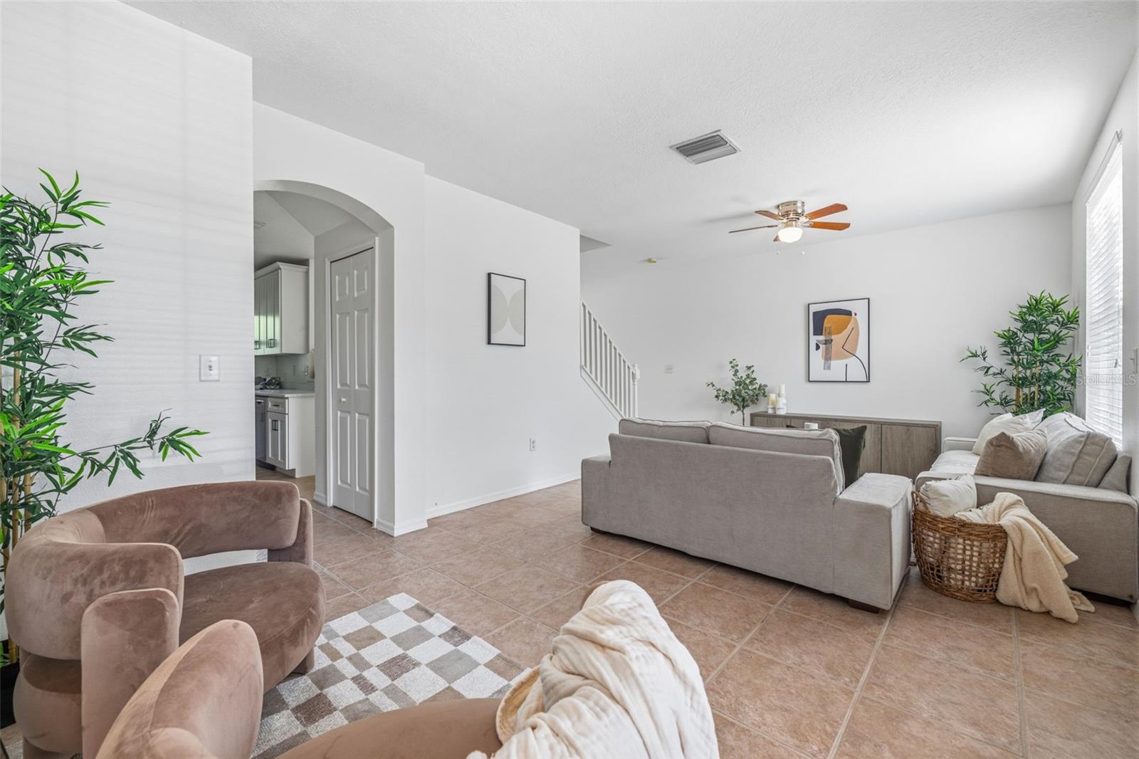 515 SWEET HOLLOW PL
