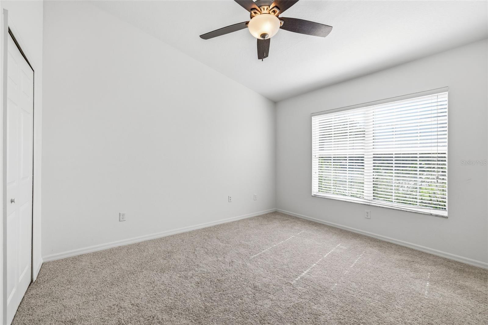 515 SWEET HOLLOW PL