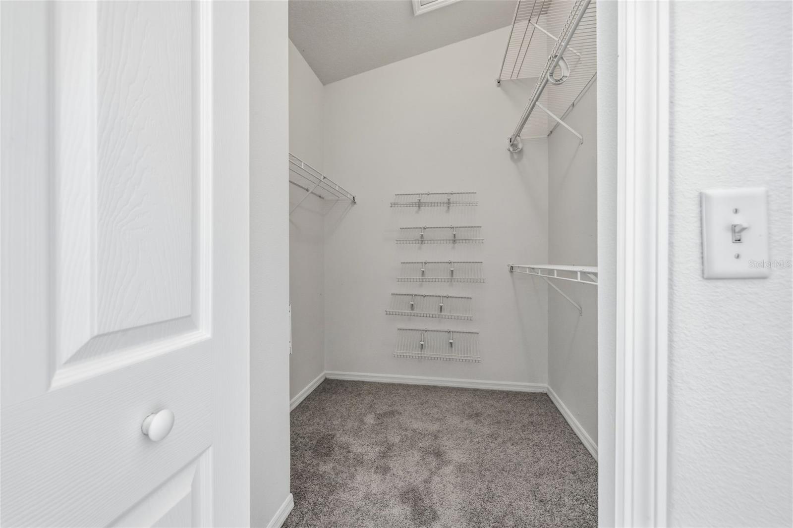 515 SWEET HOLLOW PL