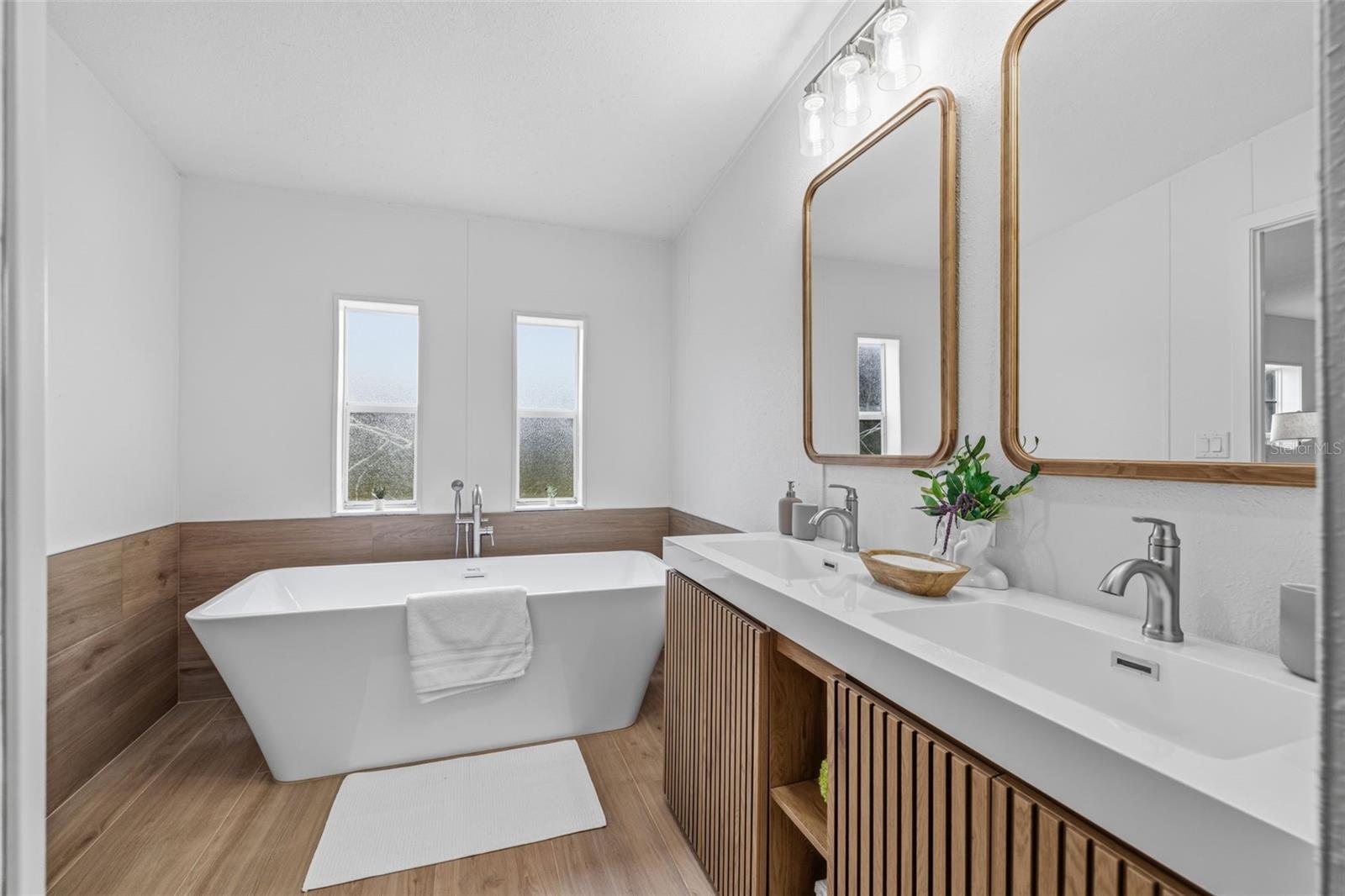 5005 SUGAR OAK LN
