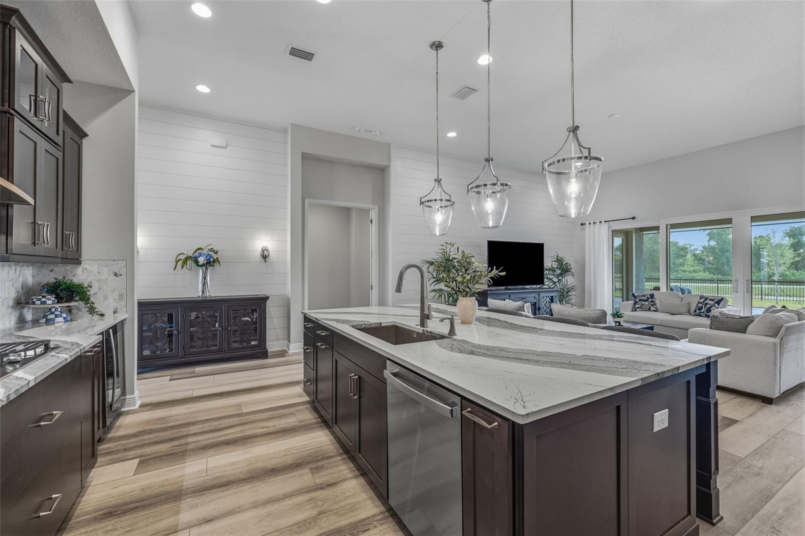 5254 WOLF CREEK DR