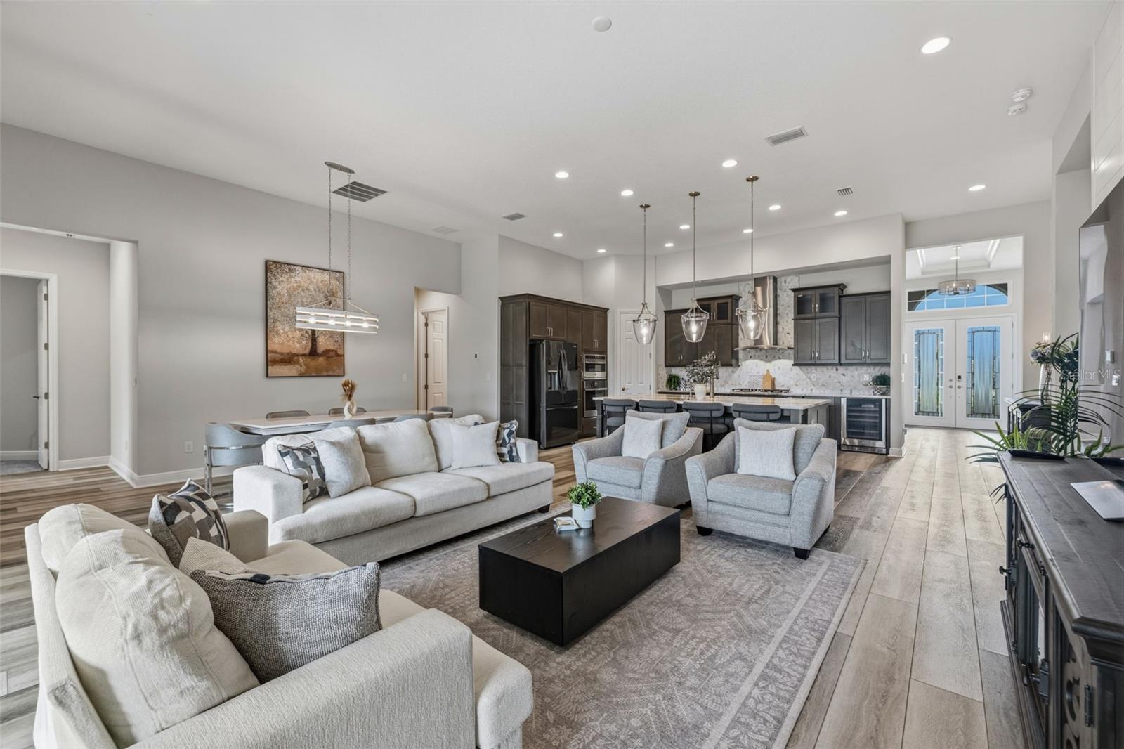 5254 WOLF CREEK DR