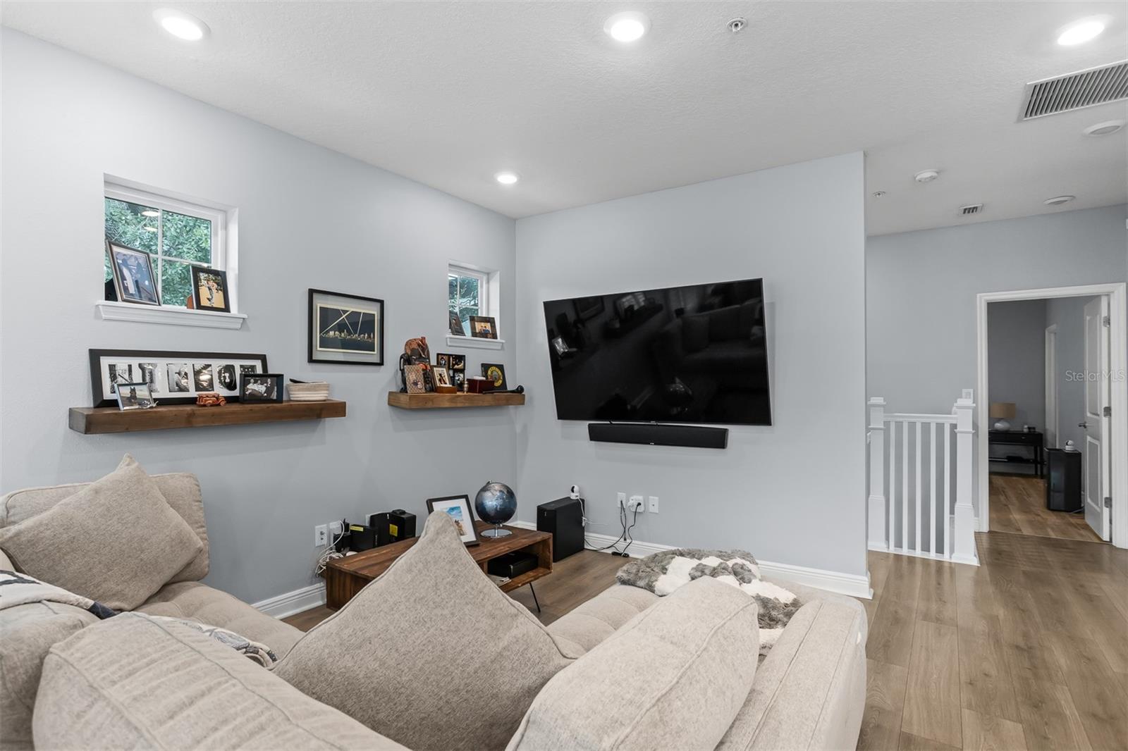 412 S ALBANY AVE #3