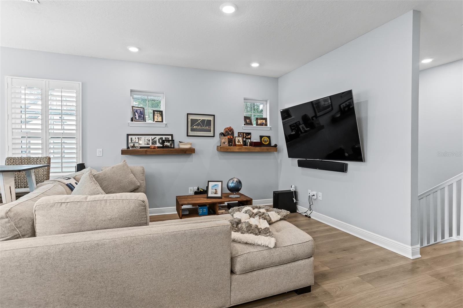 412 S ALBANY AVE #3