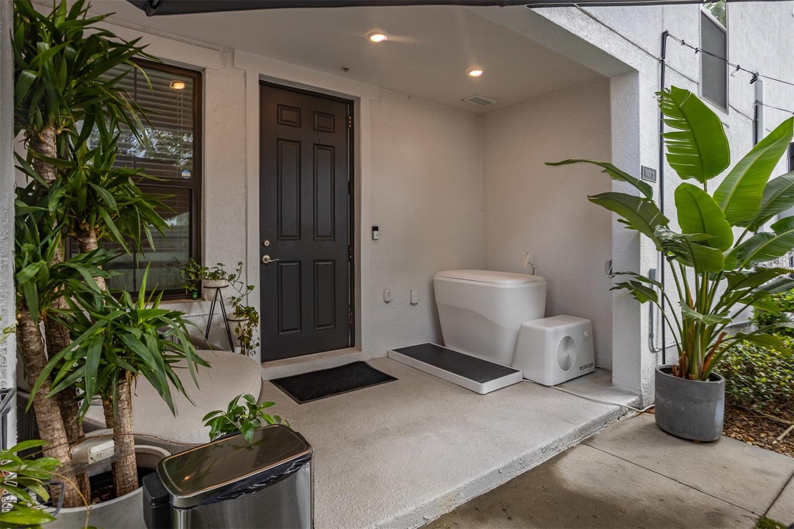 412 S ALBANY AVE #3