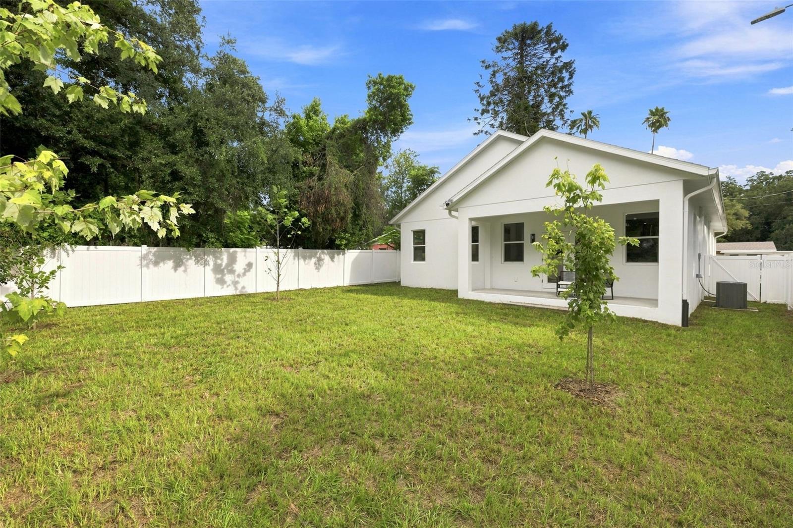 3008 E OSBORNE AVE