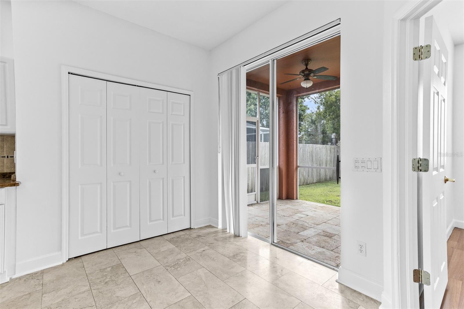 18120 PALM BREEZE DR