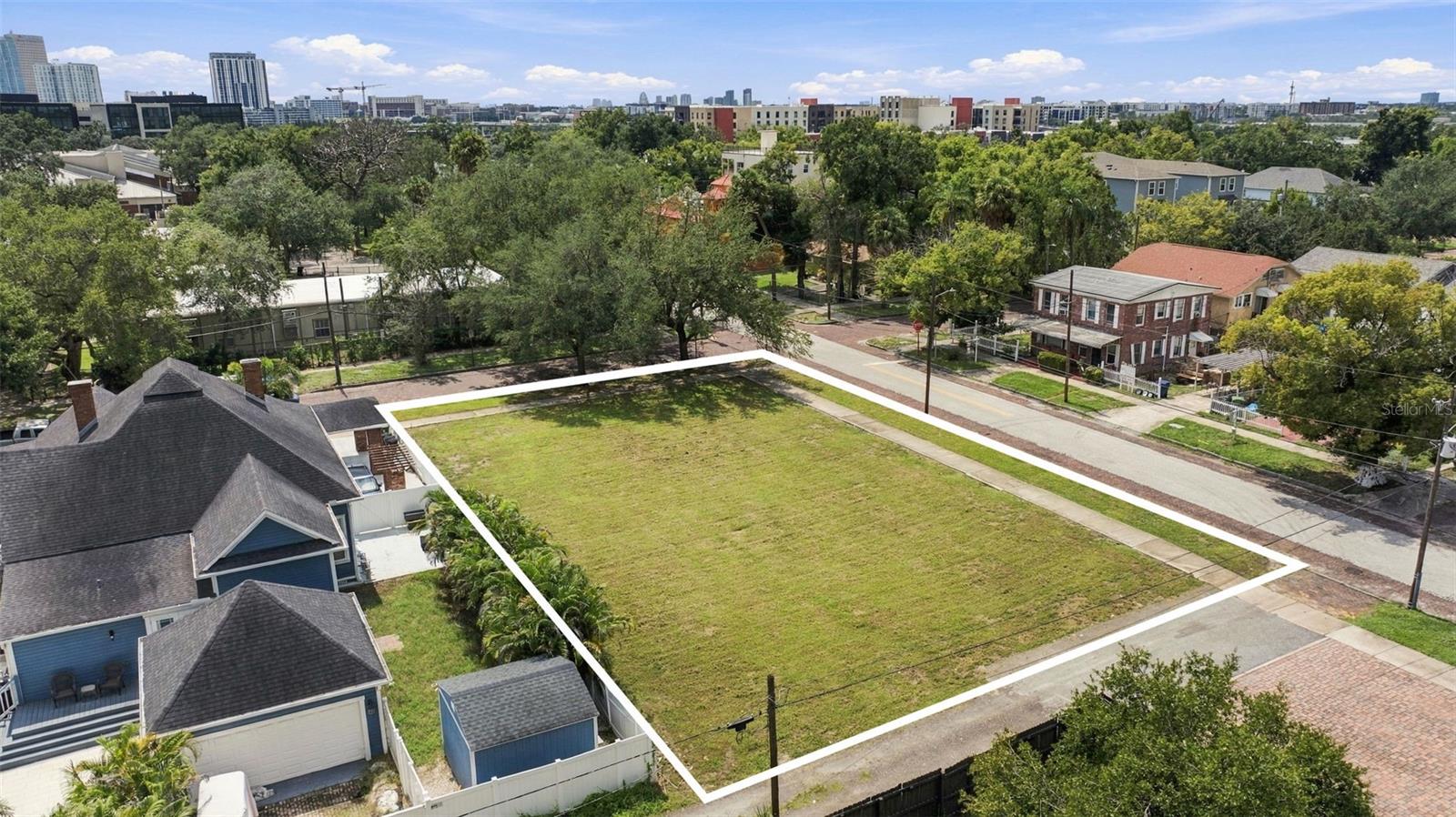 109 W FRANCES AVE
