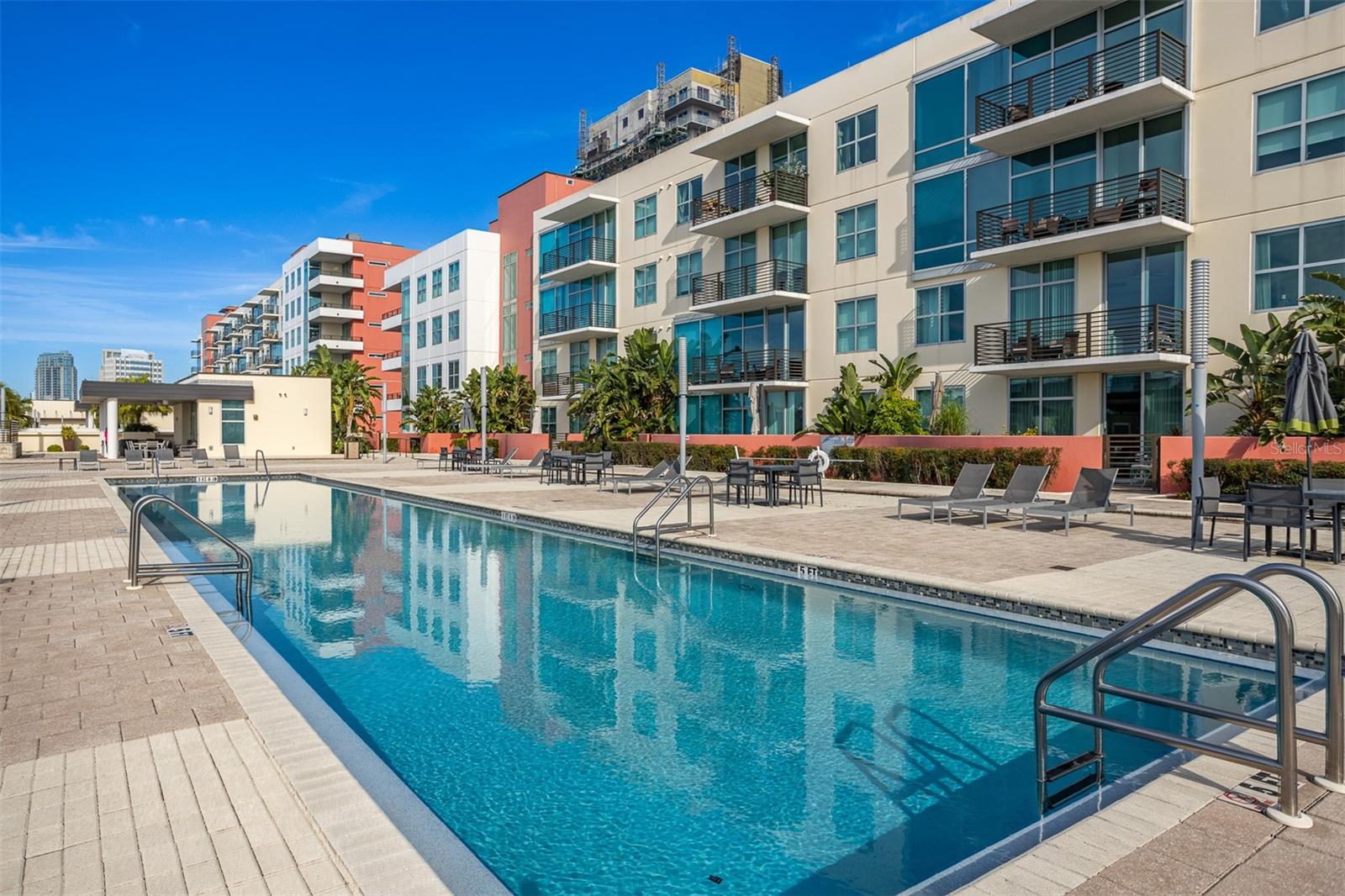 1208 E KENNEDY BLVD #518